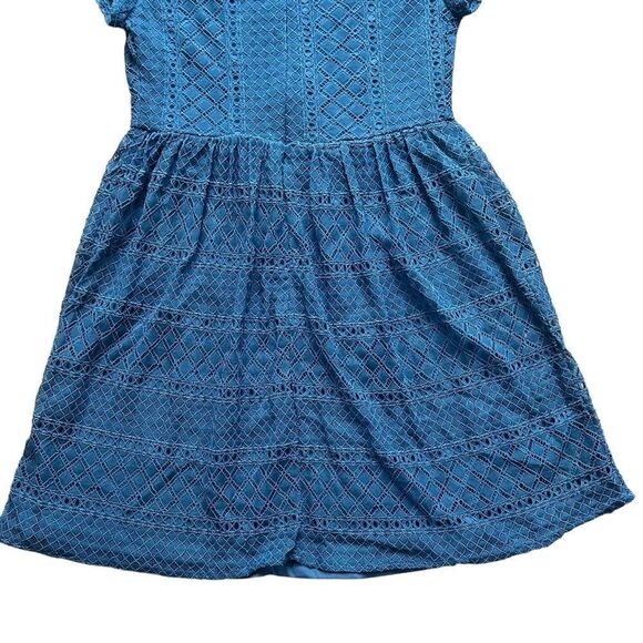 Francesca’s Teal Lace Dress SMALL - Picture 6 of 15